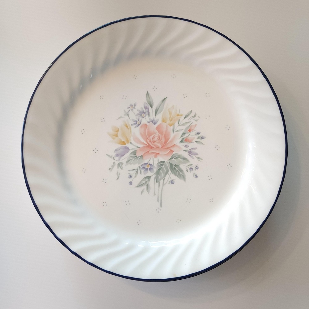Set of 4 Corelle Promise Dinner Plates, 10.25 inch, Discontinued Pattern